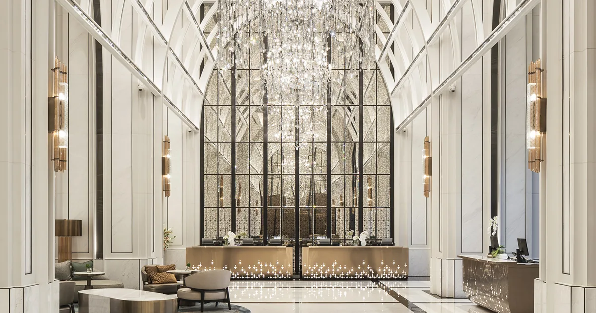 Eastin Grand Hotel Phayathai hotel lobby chandelier – architectural photo by Sofography