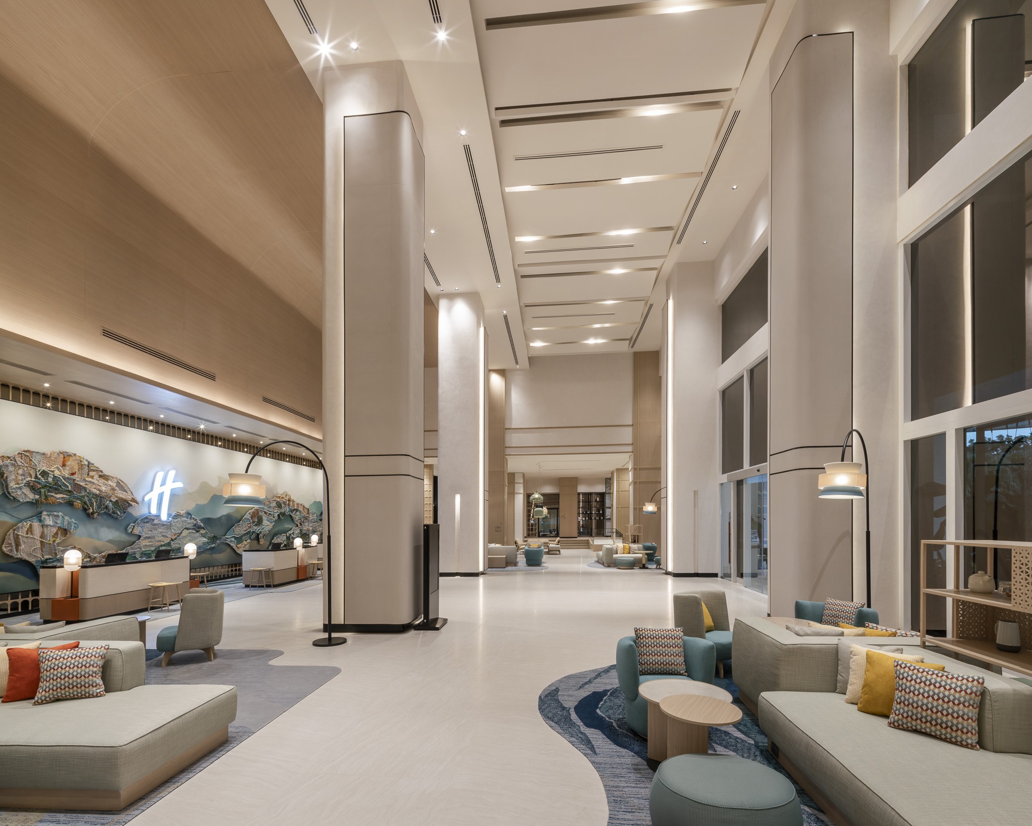 Hotel lobby interior at Holiday Inn Pattaya, Thailand